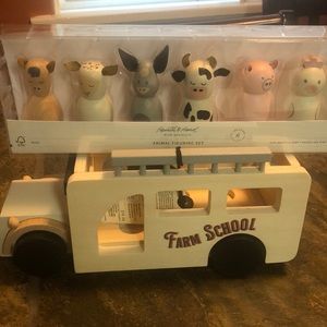 Hearth and Hand with Magnolia